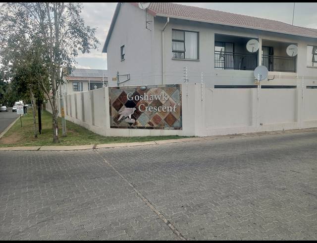 2 BEDROOM APARTMENT FOR SALE IN PARKRAND